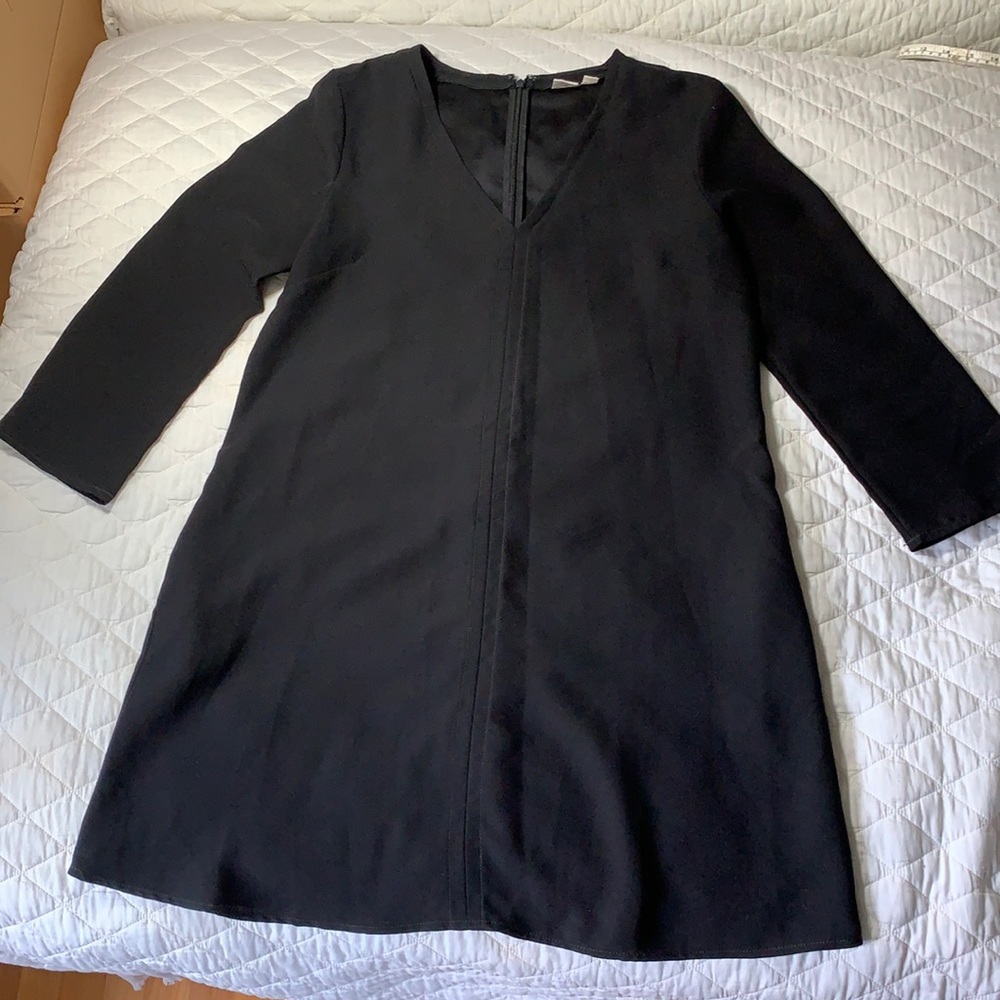 GAP Black 3/4 sleeve dress